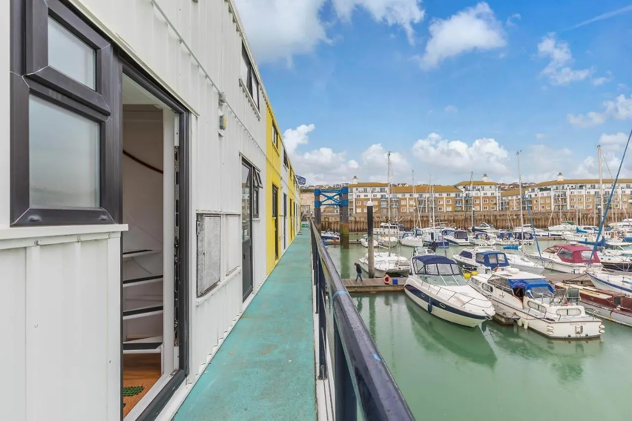 Apartamento On The Water 2 With Free Parking - By My Getaways Brighton