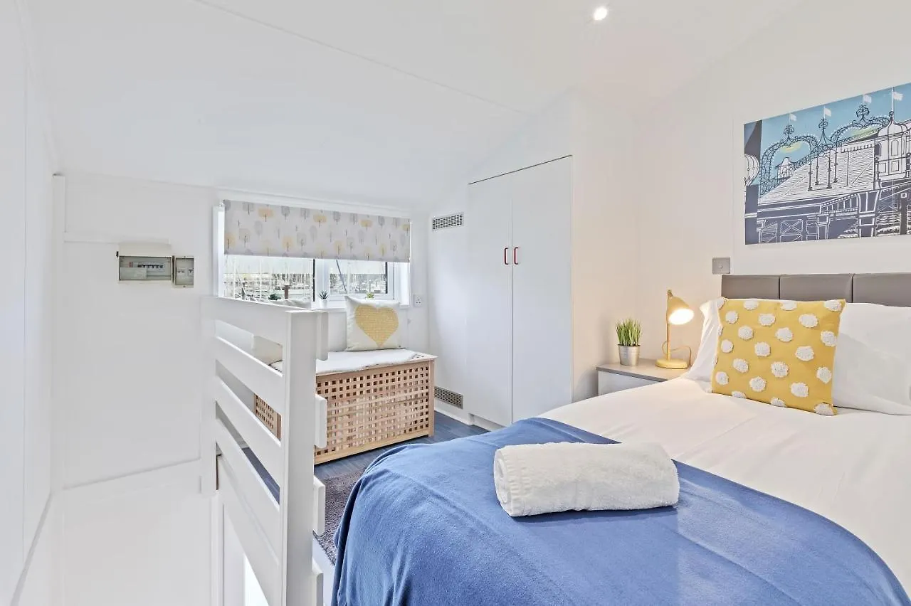 Apartamento On The Water 2 With Free Parking - By My Getaways Brighton