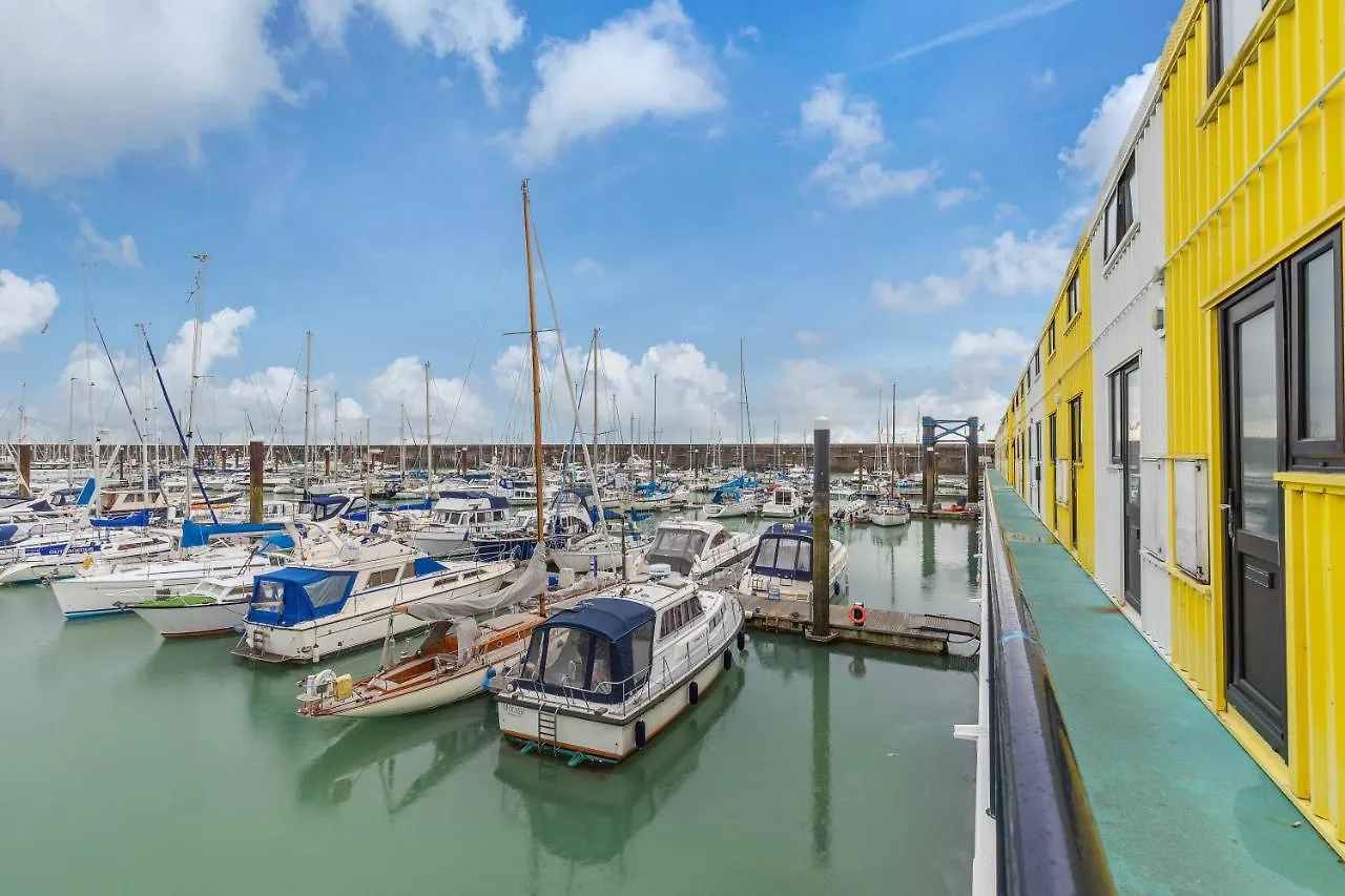Apartamento On The Water 2 With Free Parking - By My Getaways Brighton