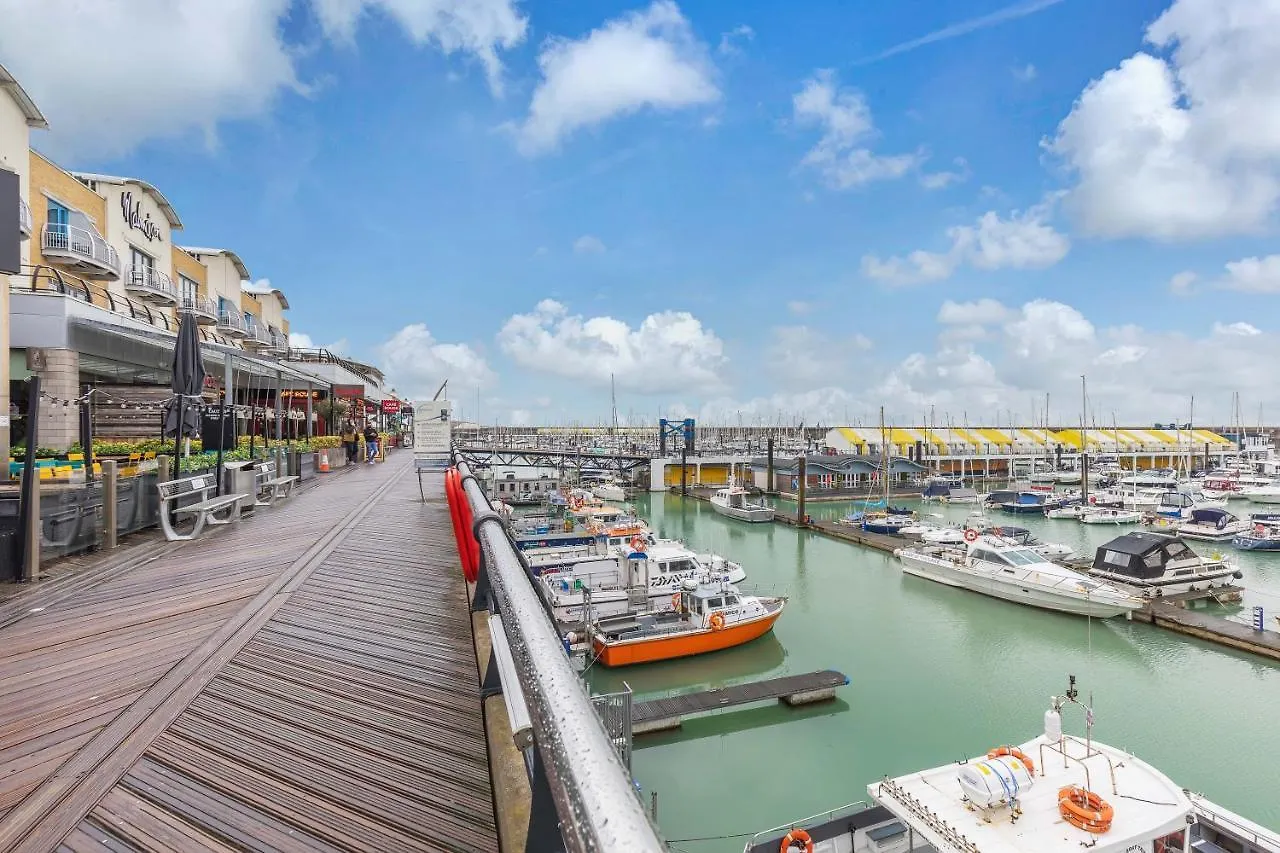 Apartamento On The Water 2 With Free Parking - By My Getaways Brighton